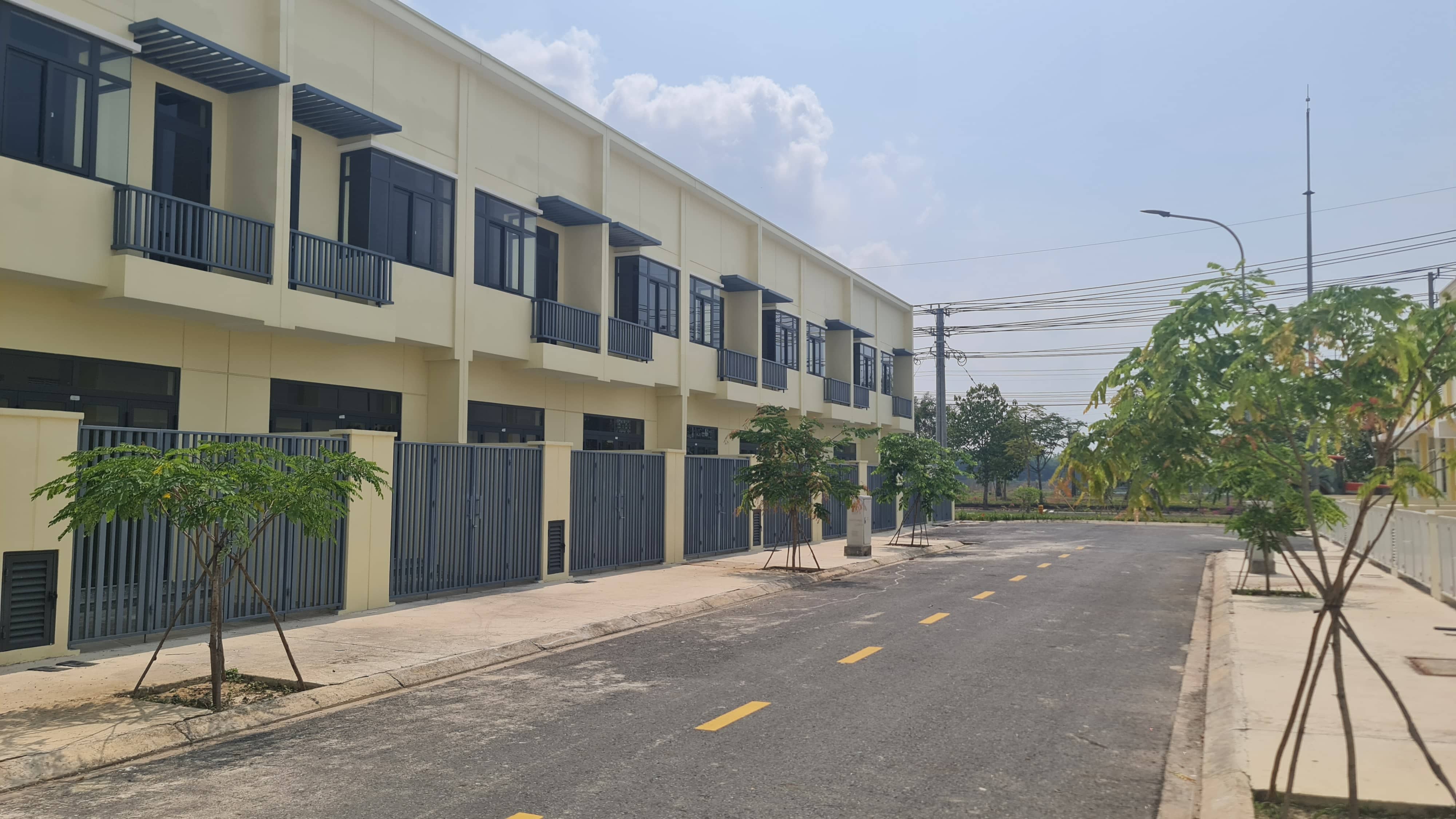 An ninh tốt, hàng xóm thân thiện - Nhà riêng Hóc Môn, môi trường sống lý tưởng
