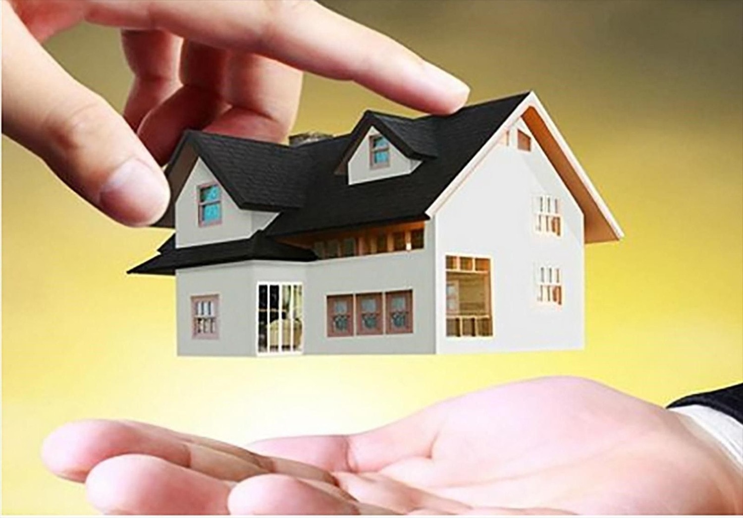 Khu dân cư ổn định, hàng xóm thân thiện - Bán nhà Quận 5